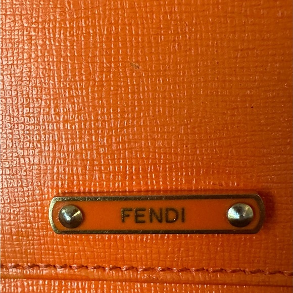 FENDI Wallet Crayon Orange Leather Authentic - Picture 12 of 14